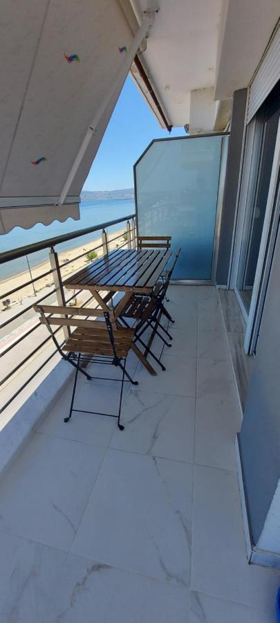 Roses Apartment Peraía Екстериор снимка